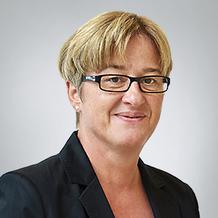 Marianne Riewe-Schröder Personalleitung Marianne Riewqe-Schröder